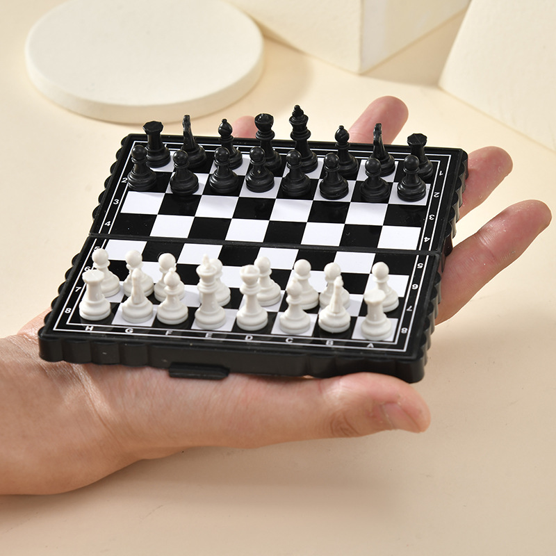 Mini Portable Magnetic Chess S - đánh giá và giá Magnetic Travel Chess